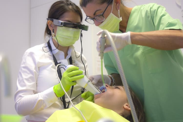 Diploma in Dental Assistant